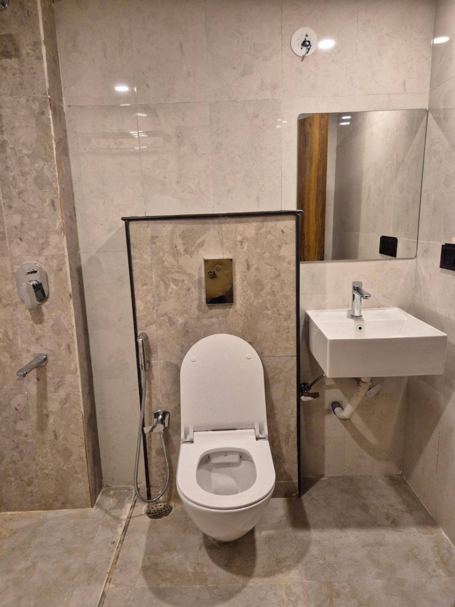 Hotel Orange Бхубанешвара Экстерьер фото
