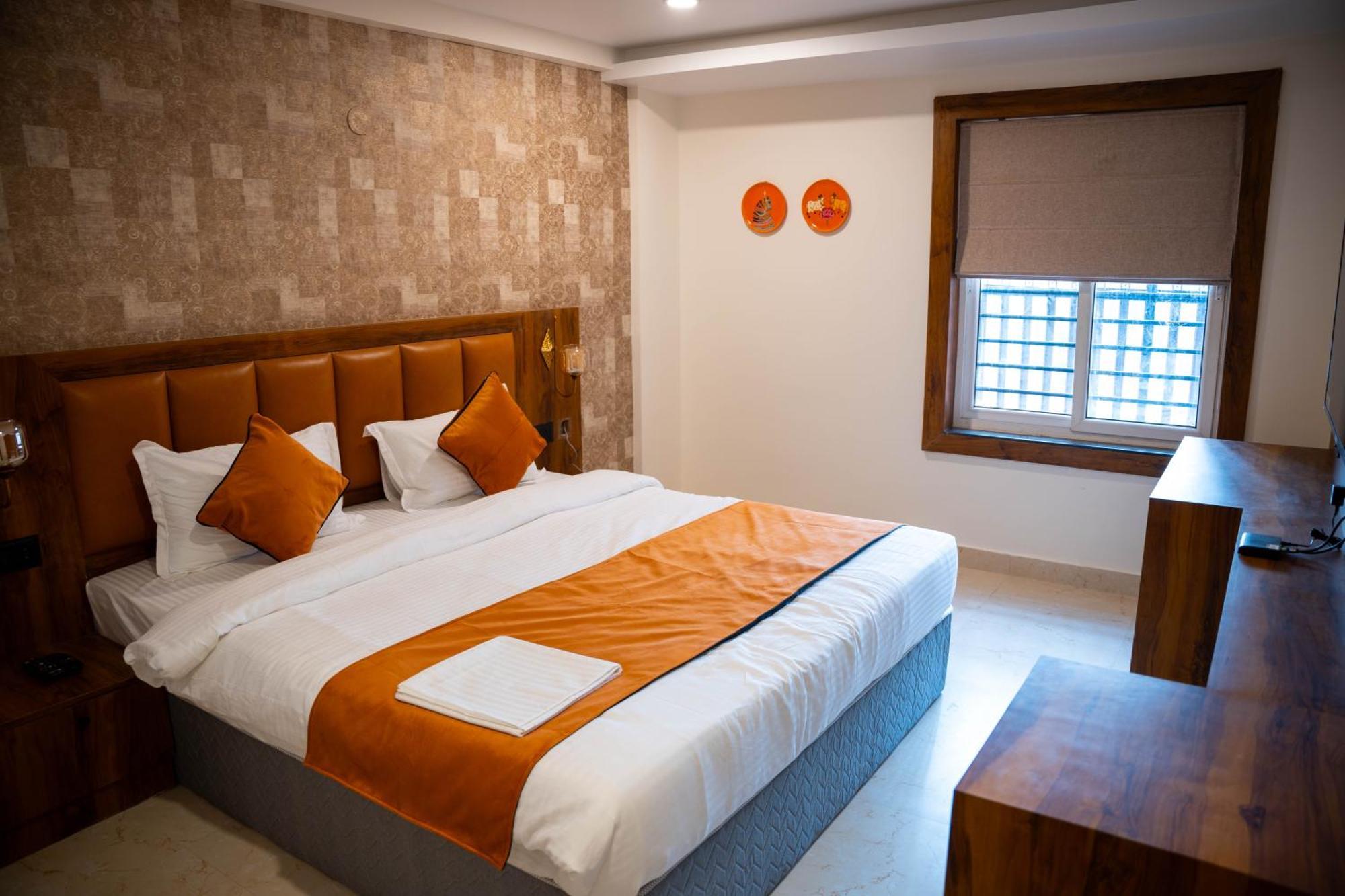 Hotel Orange Бхубанешвара Экстерьер фото