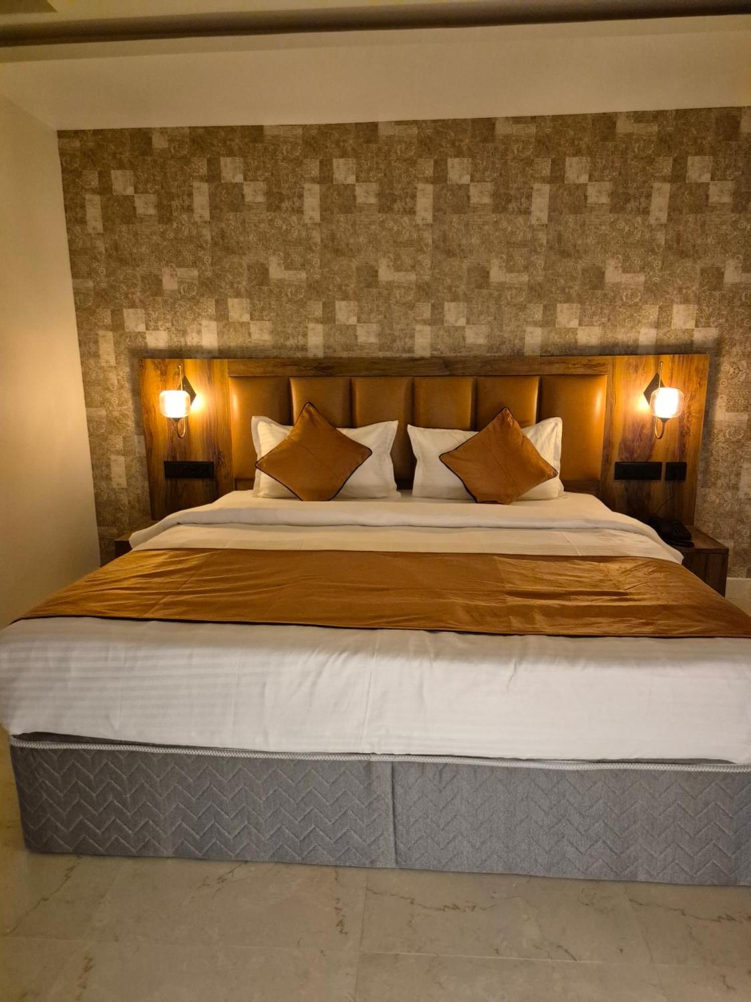 Hotel Orange Бхубанешвара Экстерьер фото
