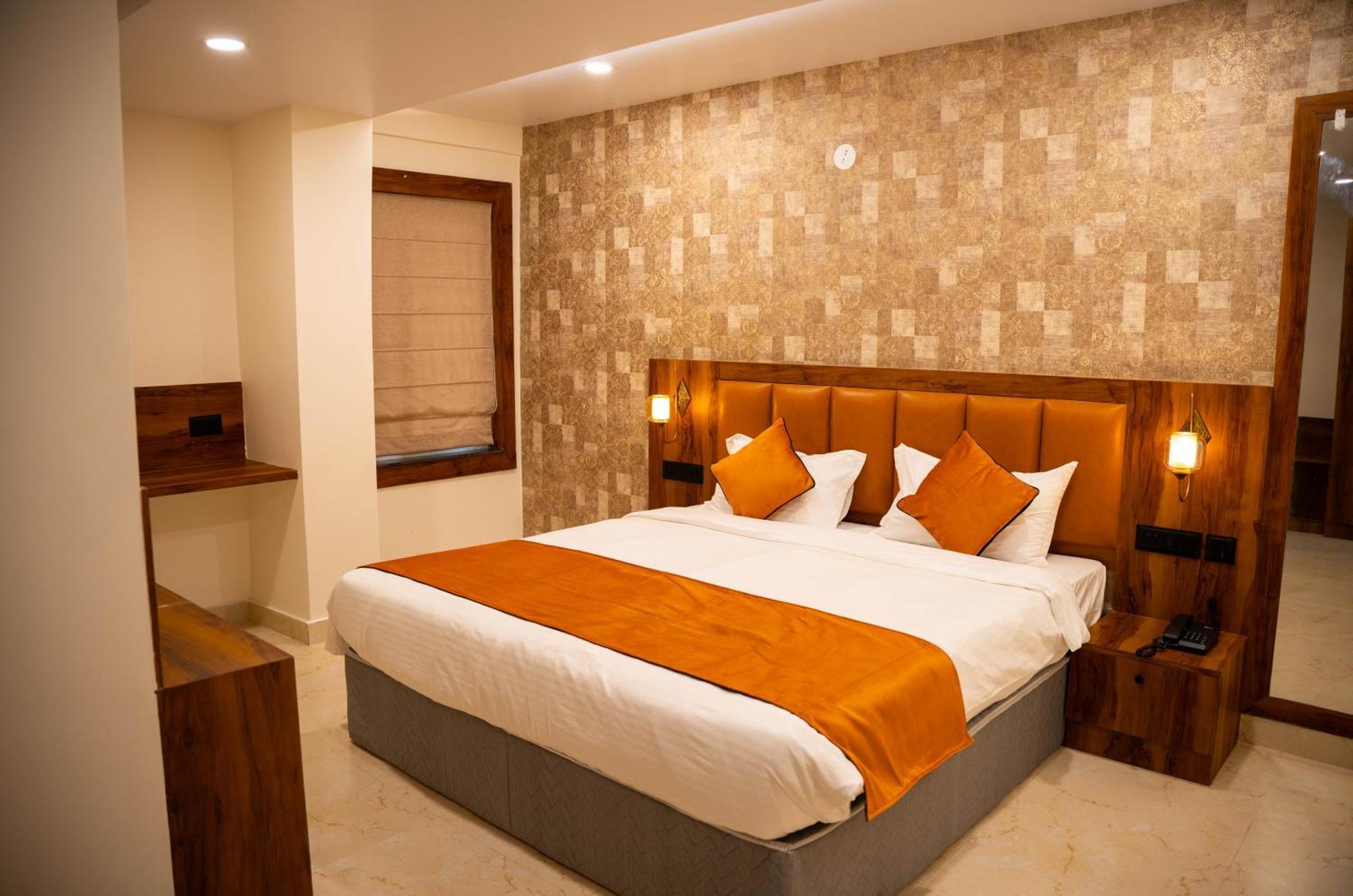 Hotel Orange Бхубанешвара Экстерьер фото