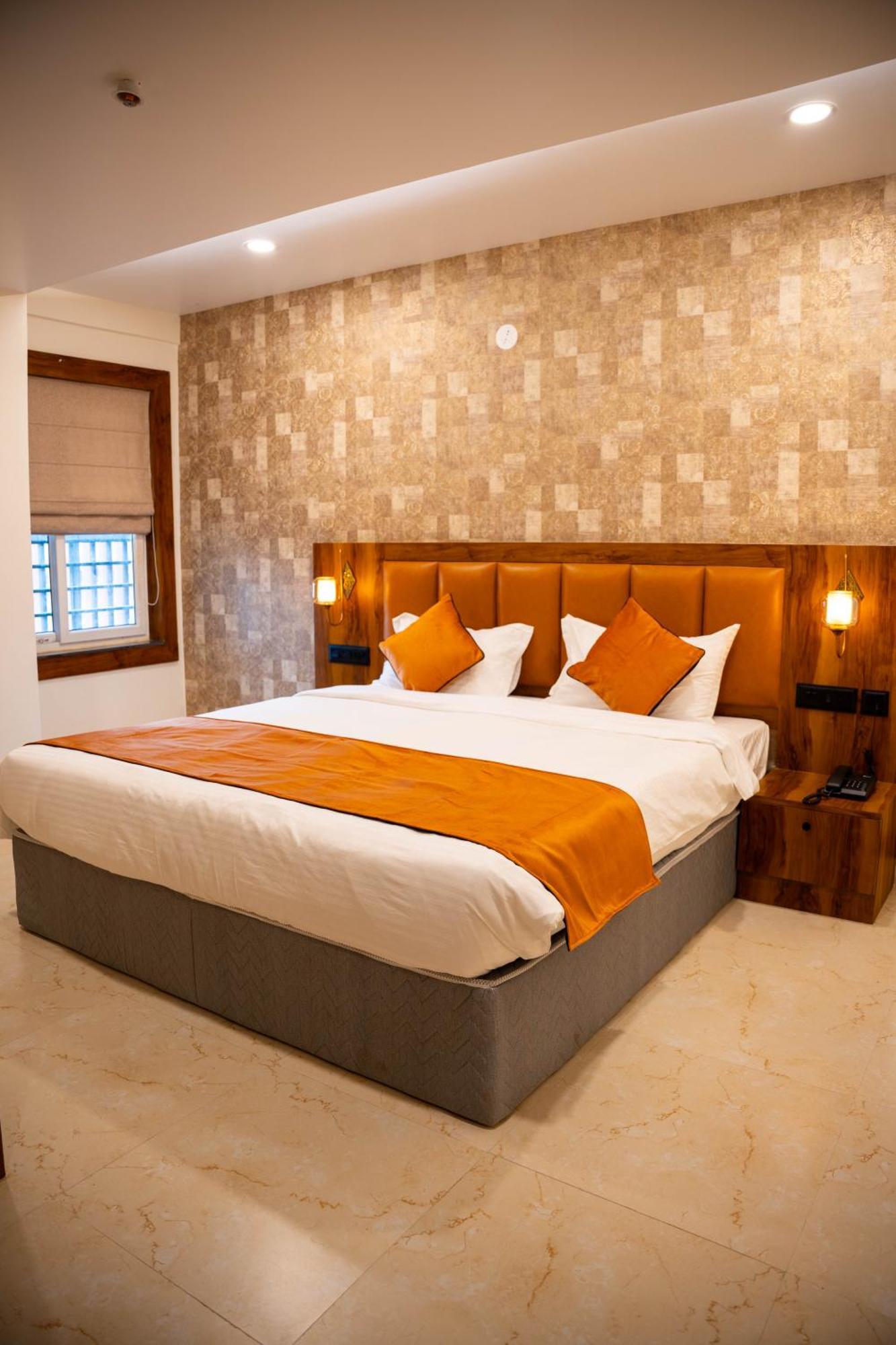 Hotel Orange Бхубанешвара Экстерьер фото