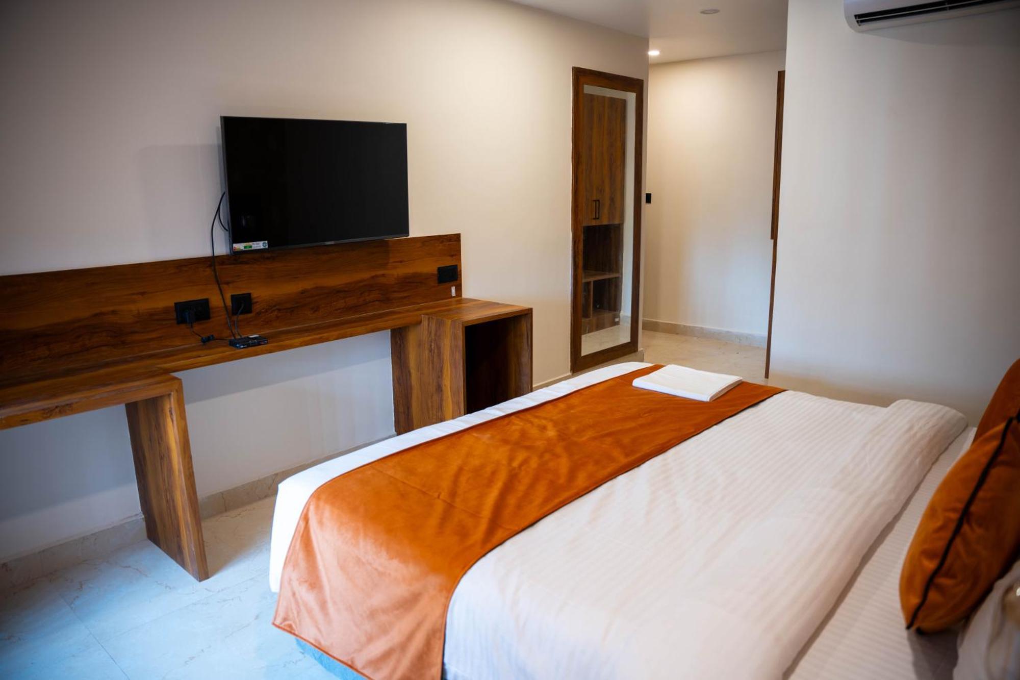 Hotel Orange Бхубанешвара Экстерьер фото
