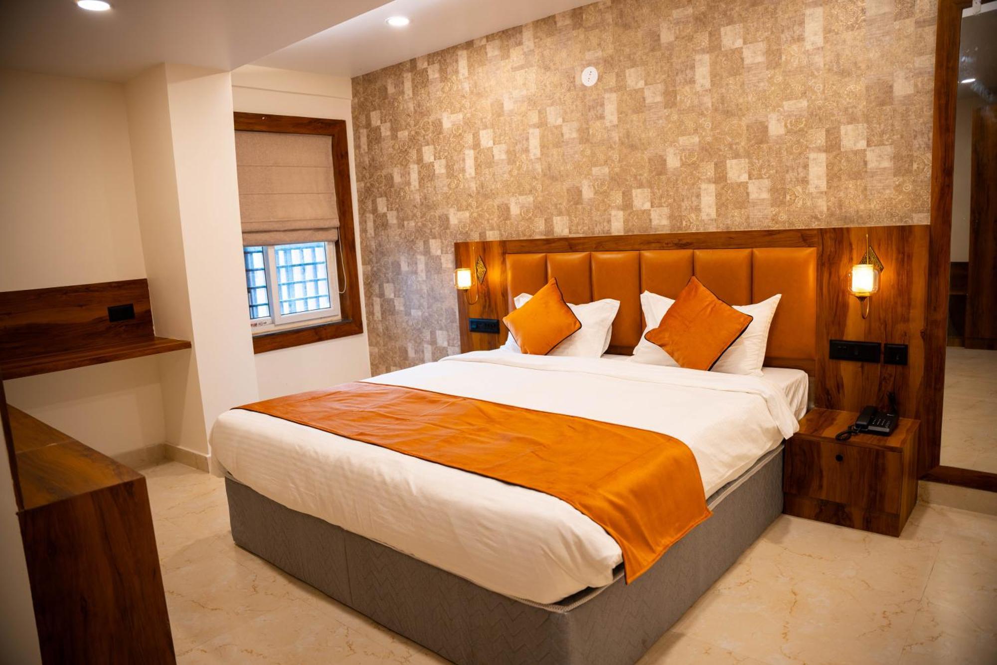 Hotel Orange Бхубанешвара Экстерьер фото