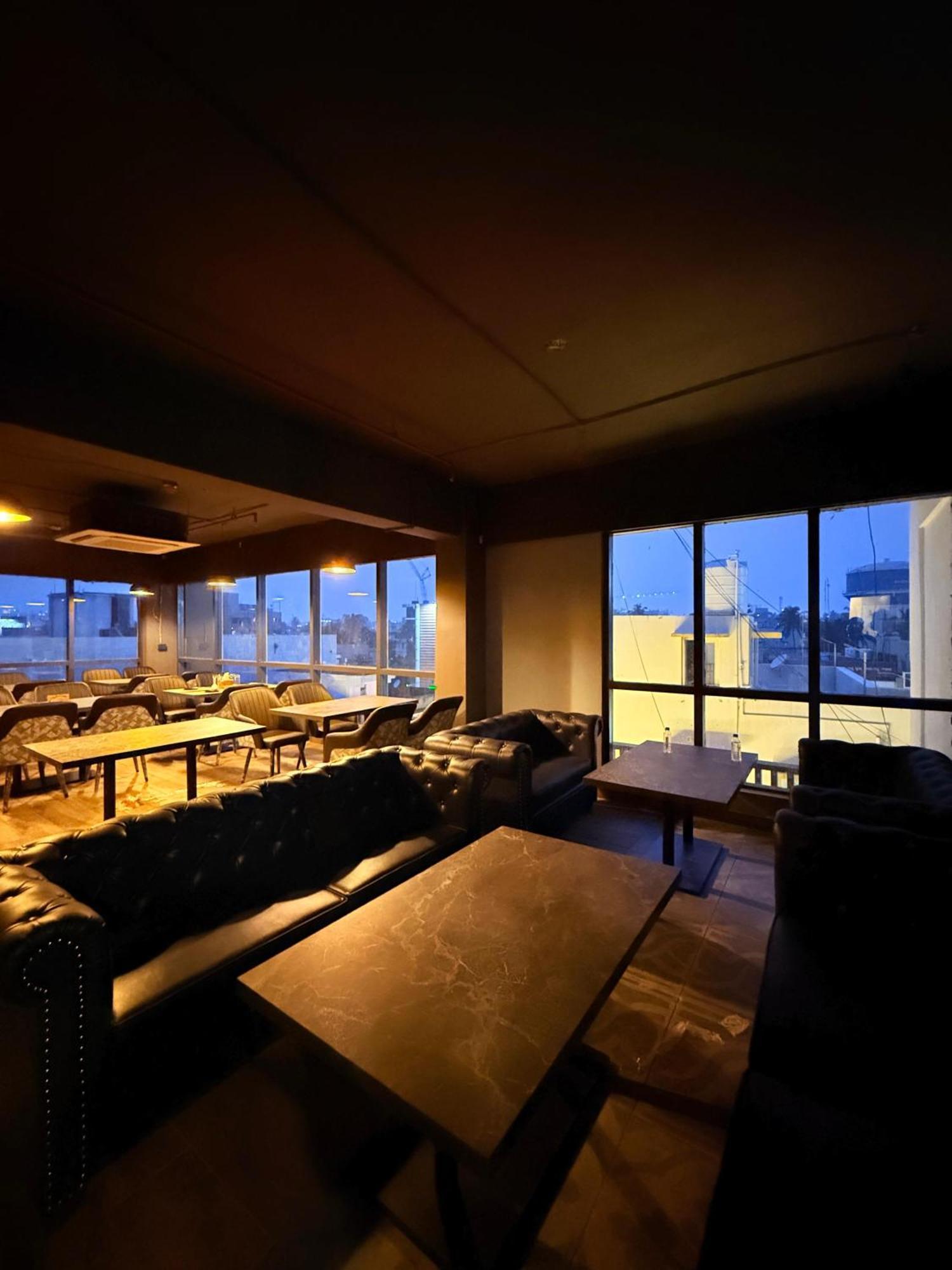 Hotel Orange Бхубанешвара Экстерьер фото